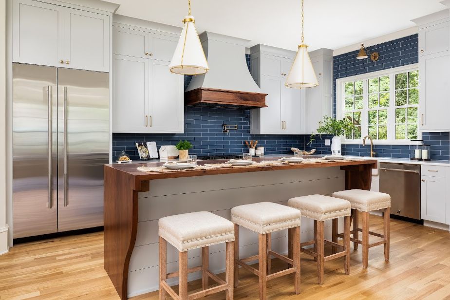 312 Dover-custom-cabinets-carousel