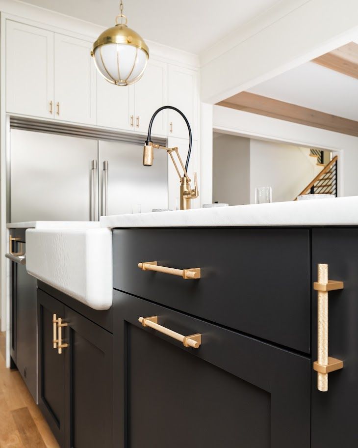 326 Dover3-custom-cabinets-carousel